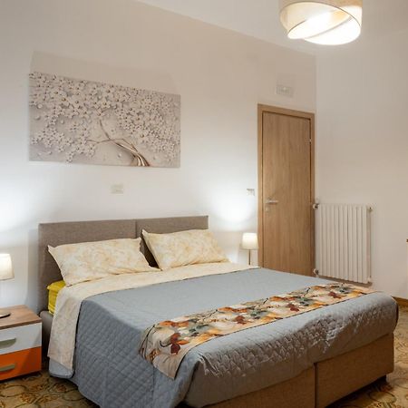 B&B Benvenuti Al Centro Caserta Ngoại thất bức ảnh